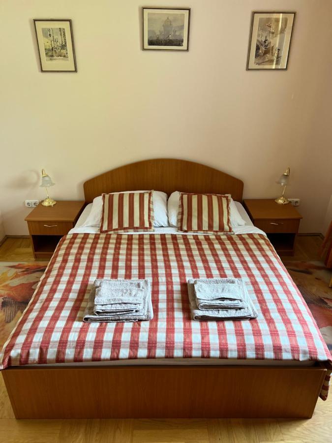 Party Villa Holiday Rent Balatonfoldvar Bagian luar foto
