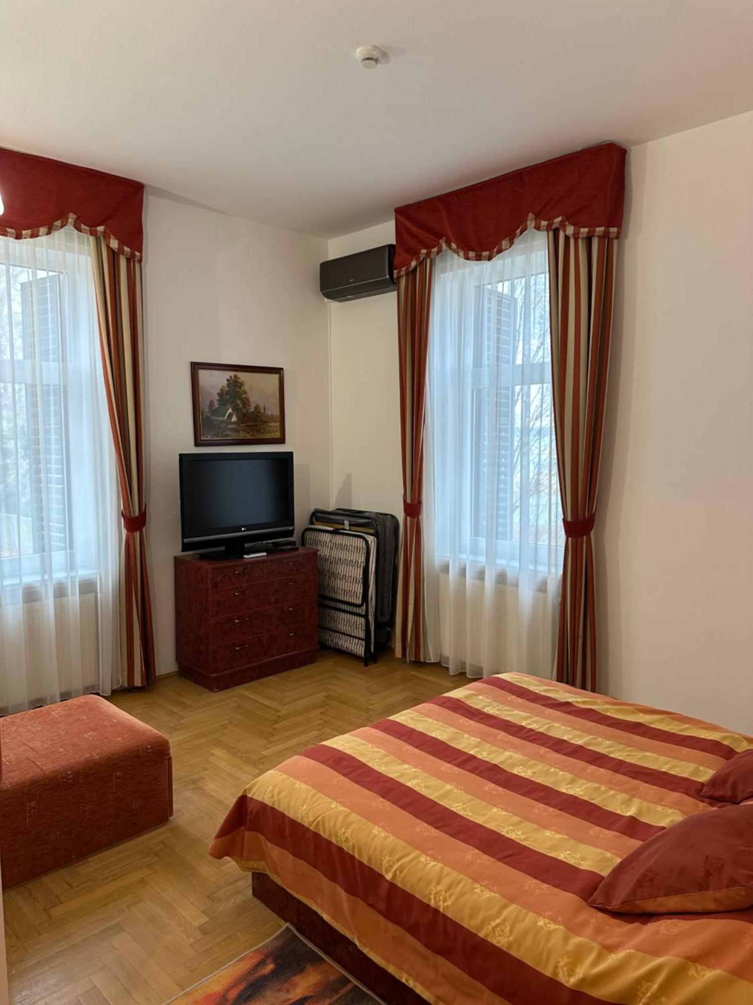 Party Villa Holiday Rent Balatonfoldvar Bagian luar foto